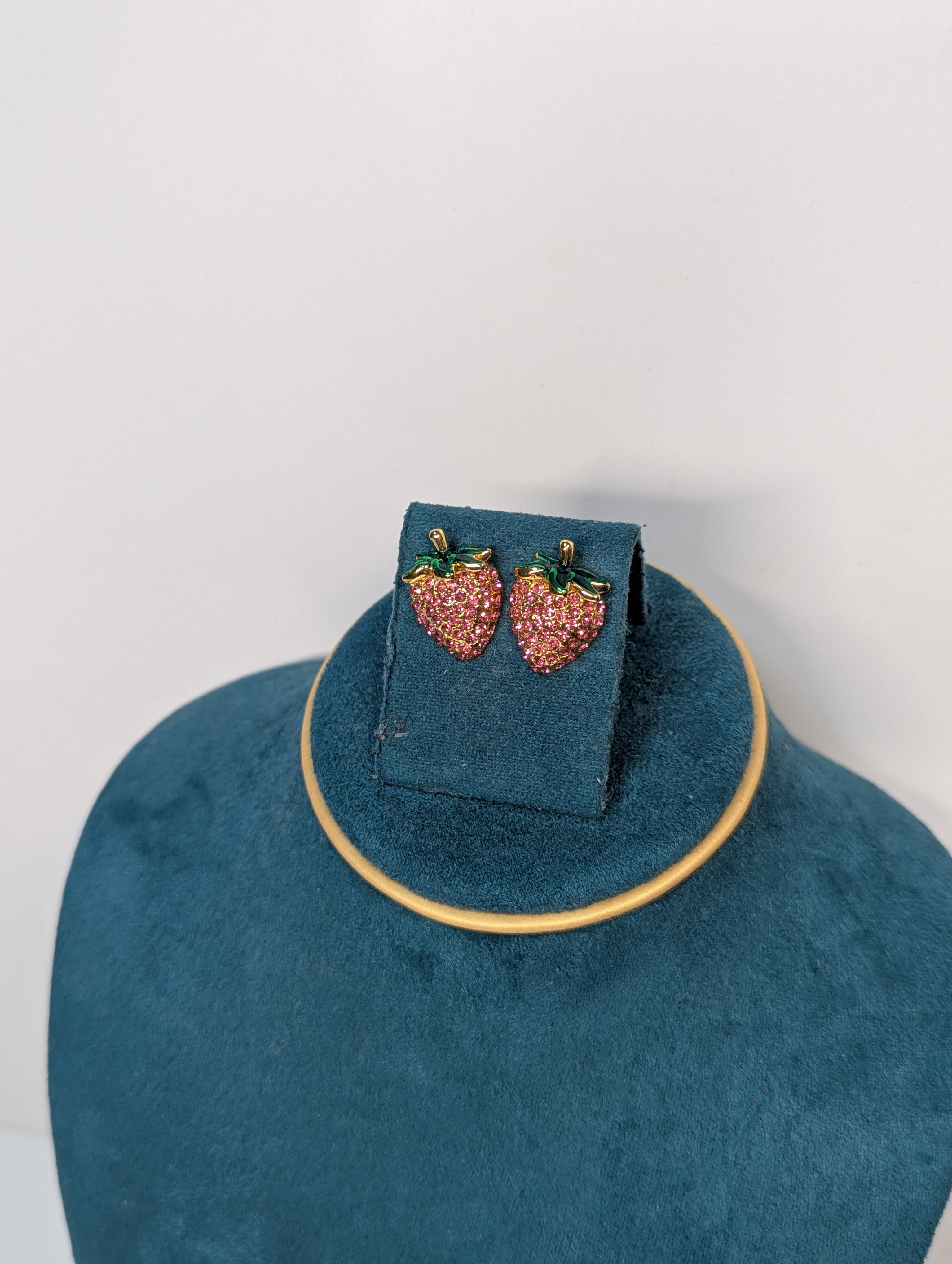 PENDIENTE "FRESA CHIC" 🍓