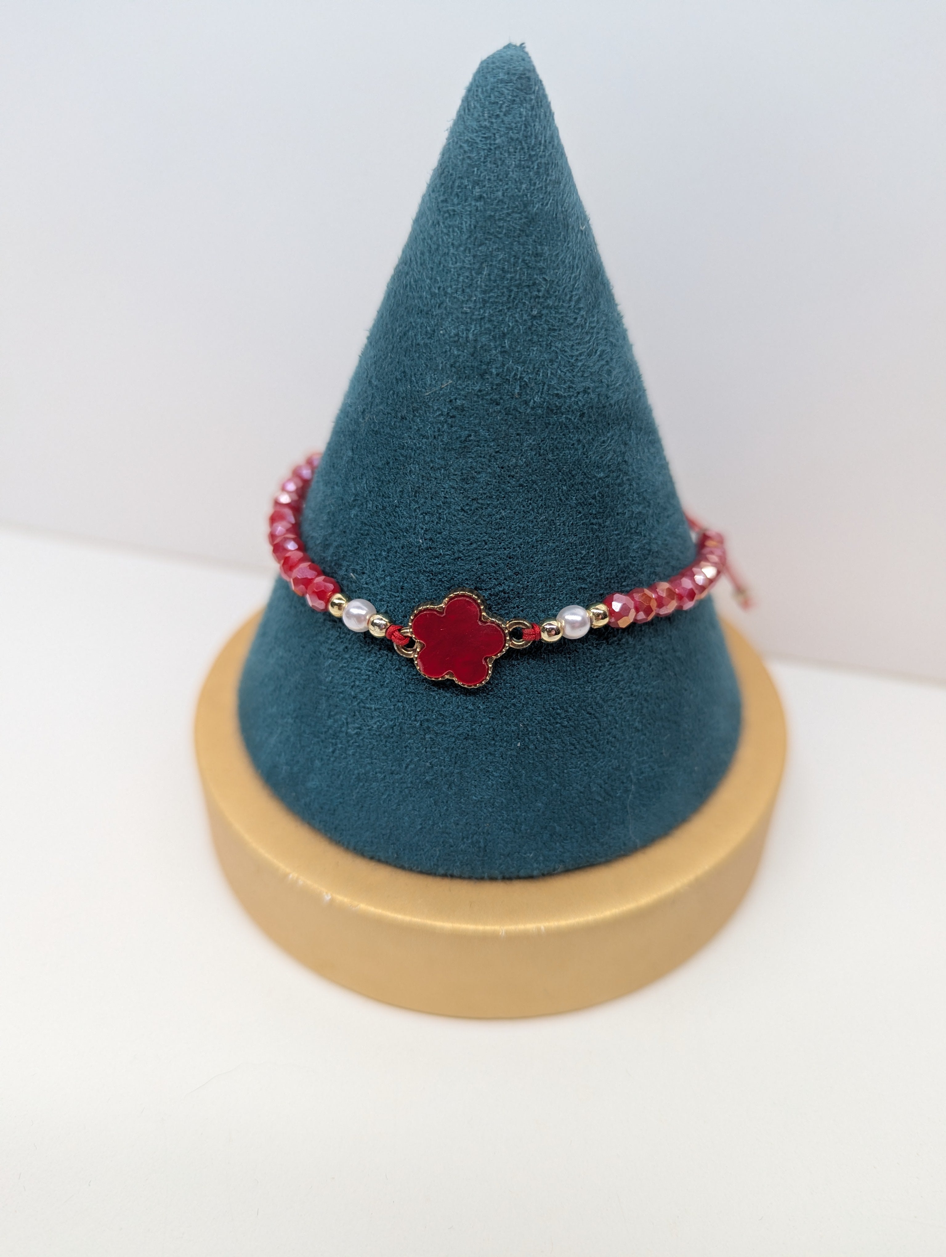 PULSERA "FLOR ROJA" CUENTAS FACETADAS. 🌺