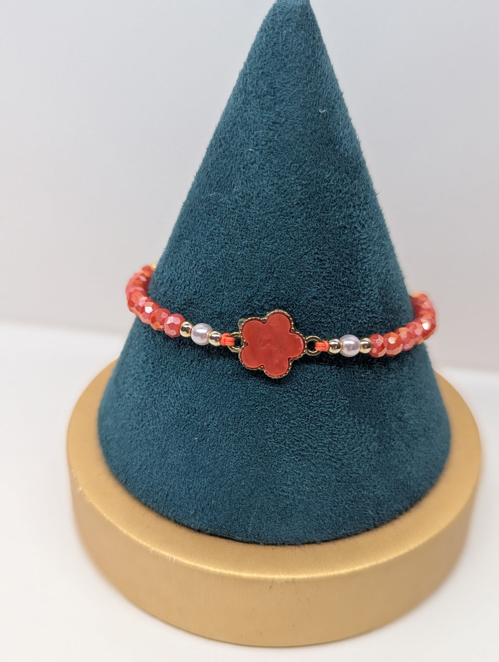 PULSERA "FLOR ROJA" CUENTAS FACETADAS. 🌺