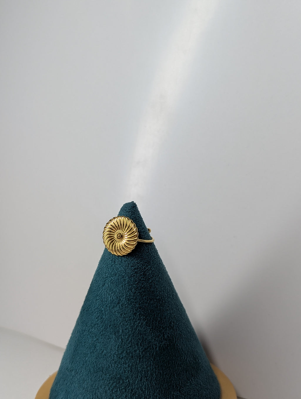 🌀 ANILLO VORTEX DORADO