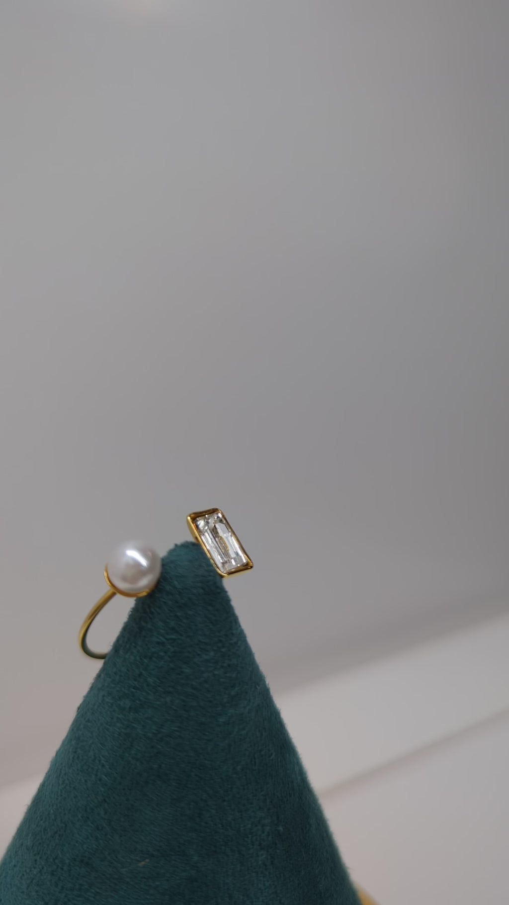 🌙 ANILLO LUNA Y CRISTAL ✨